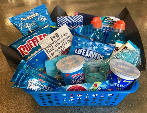 Color Coded Basket Gift, Blue Themed Easter Basket, Blue Snack Basket Ideas, Something Blue Gift Basket, Everything Blue Gift Basket, Burr Basket Blue Theme, Color Party Blue Basket, All Blue Gift Basket For Him, All Blue Gift Basket