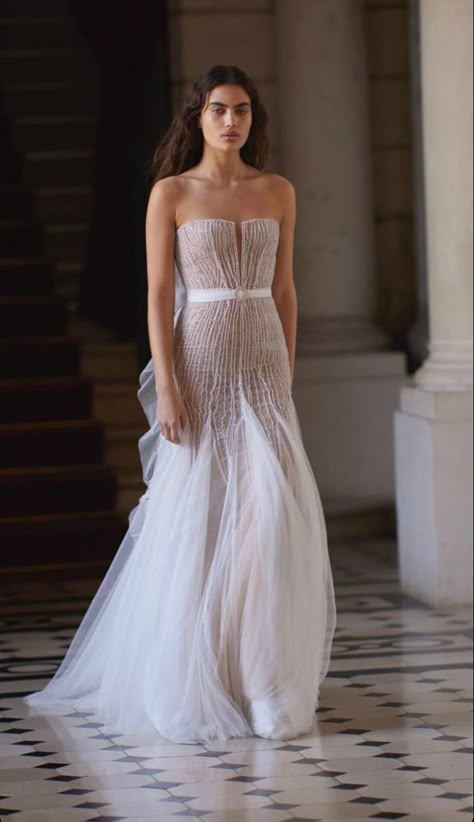 Liz Martinez Bridal, Julie Vino Wedding Dress, Simple Bridal Dresses, Liz Martinez, Wedding Corset, Wedding Gown Inspiration, Haute Couture Gowns, Sheer Wedding Dress, Wedding Dresses 2020