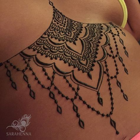 Sternum piece for Taryn headed out for an epic bachelorette weekend! We did this with my Pure Jagua Paste so it will stain a deep blue color and last a couple of weeks. Schedule yours via the link in my bio then click Book Now from the menu.  . . #sarahenna #jagua #hennastyle #seattlejagua #hennaartist #bodyart #purejaguapaste  #jaguastain #seattleartist #seattle #Kirkland #bothell  #seattlehenna #henna #nothennathough #sternum #sternumtattoo #underboob Henna Chest, Sternum Piece, Chandelier Tattoo, Cool Henna, Henne Tattoo, Underboob Tattoo Designs, Jagua Henna, Henna Drawings, Henna Inspired Tattoos