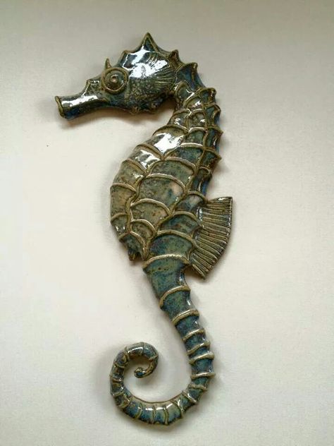 Seahorse Seahorse Pottery, Seahorse Sculpture, Clay Fish, Ceramic Turtle, Seahorse Art, Pottery Animals, Ceramic Fish, Hand Built Pottery, Sea Horse