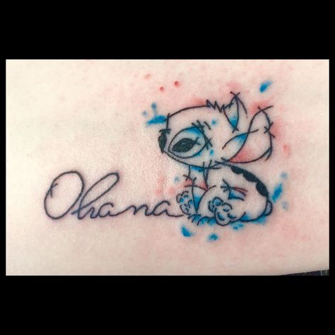 Aladdin Tattoo, Beauty And The Beast Tattoo, Stitch Tattoo, D Tattoo, Fox Tattoo, Disney Castle, Picture Tattoos, Disney Art, Infinity Tattoo