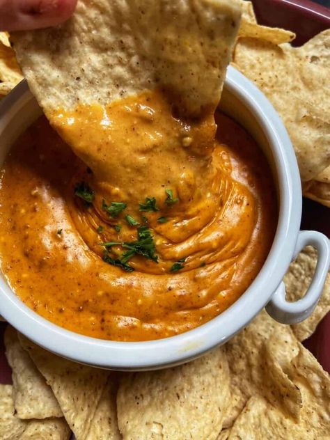 Cheese Dip Crockpot, Crockpot Chili Cheese Dip, Velveeta Chili Cheese Dip, Cheese Dip Recipes Crockpot, Chili Cheese Dip Crockpot, Chili Cheese Dip Recipes, Dip Crockpot, Chili Cheese Dip, Appetizer Party