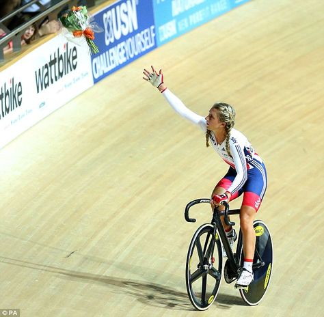 Multi-sport Event, Bradley Wiggins, Mark Cavendish, Track Cycling, Female Cyclist, Tough Guy, Black And White Film, Pro Cycling, Tennis Players