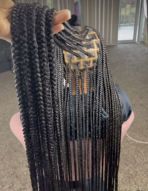 Knotless Parts, Smeduimknotless Braids, Medium Knotless Braids Waist Length, Smeduiem Knotless Braids, Long Medium Knotless Braids, Long Small Knotless Braids, Smedium Knotless Parting, Smedium Knotless Thigh Length Braids, Medium Knotless