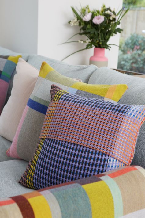 Futon Styling, Born To Create, Fun Cushions, Contemporary Cushions, Modern Cushions, Blue Couches, Colorful Throw Pillows, Colourful Cushions, Pillow Styling