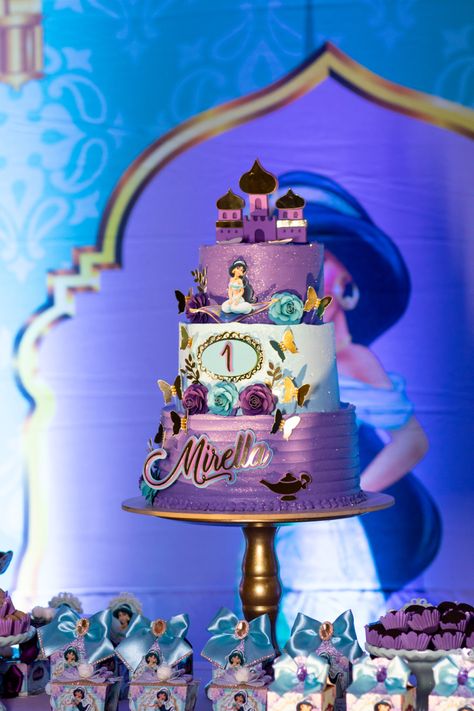 Jasmine Alladin, Beans Recipe Crockpot, Princess Jasmine Party, Aladdin Birthday Party, Princess Jasmine Birthday Party, Princess Jasmine Birthday, Jasmine Party, Jasmine Birthday, Elegant Cakes