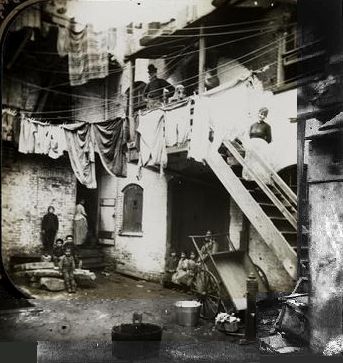 Jacob Riis photo, 1888-90 of rookery near Five Points, NY, as example of area squalor. Jacob Riis, Gangs Of New York, Nyc History, Haunting Photos, City Pictures, The Other Half, Photography Subjects, Lower East Side, History Photos