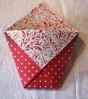 Folding Origami, Origami Box, Treat Holders, French Fry, Paper Boxes, Treat Holder, Paper Folding, Gift Wrapping Ideas, Wrapping Ideas