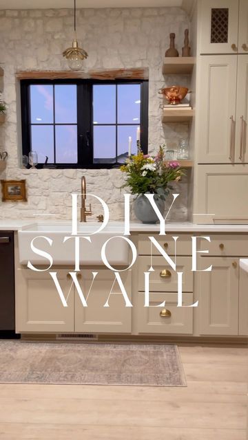 Diy Stone Backsplash, Rock Backsplash, How To Clean Stone, Kitchen Stone, Stone Backsplash Kitchen, Penthouse Living, Clean Kitchen Cabinets, Copper Backsplash, Coastal Dining