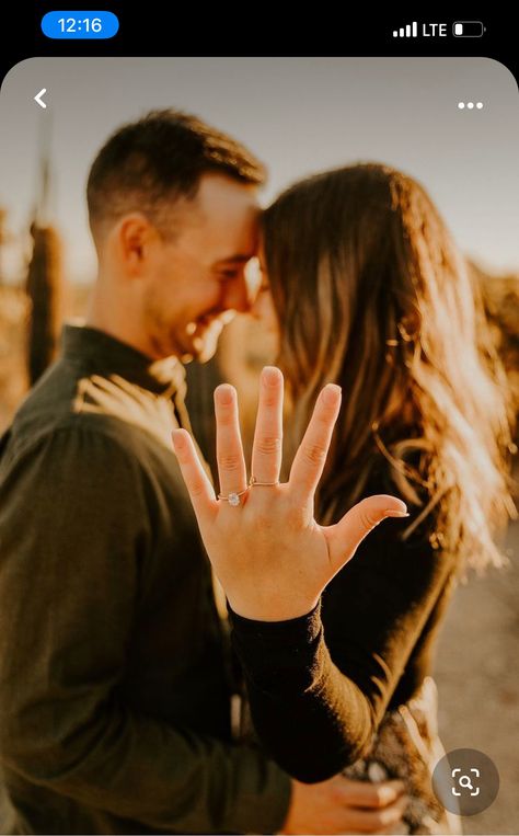 Proposal Couple Photography, Proposal Pictures Poses, Proposal Ideas Pictures, Proposal Shoot Photography, Suprise Proposal Photos, Proposal Photo Ideas, Couple Proposal Pictures, Proposal Photos Surprise, Proposal Pictures Aesthetic