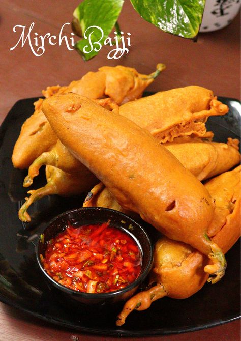 Mirchi Bajji, Bajji Recipe, Appetizer Board, Banana Snacks, Green Chili Peppers, Indian Appetizers, Popular Snacks, Food Street, Gram Flour