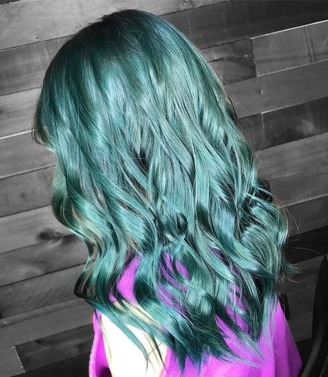 Teal Hair Dye, Teal Hair Color, Hair Dye Ideas, Hair Dyed, Teal Hair, Hair Shine, Colorful Hair, Colored Hair, Hair Scalp