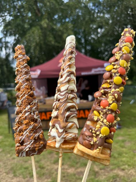 A new menu item to die for Waffle Sticks Ideas, Waffle On A Stick Ideas, Waffle Truck Ideas, Dessert Food Truck Ideas, Waffle Dessert Ideas, Waffle Balls, Food Truck Menu Ideas, Food Truck Recipes, Belgium Waffle Recipe