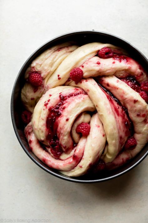 Raspberry Danish, Twist Bread, Raspberry Bread, Homemade Bread, A Bowl, Granola, Sweet Recipes, Cooking And Baking, Love Food