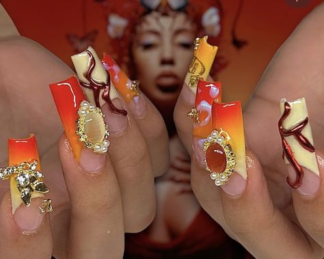 Kali Uchis Nails Inspired, Acrylic Nails Coffin French, Kali Uchis Inspired Nails, Kali Uchis Nails, Nails Curved, Pop Nails, K Pop Nails, Coffin French, Curved Nails