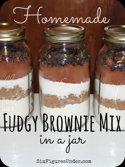 Mason Jar Cookie Recipes, Mason Jar Gifts Recipes, Brownies In A Jar, Jars Crafts, Brownie Mix Recipes, Homemade Brownie Mix, Cookie Mixes, Homemade Brownie, Homemade Dry Mixes