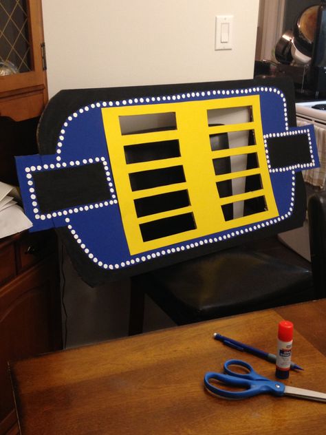 Family Feud Diy Board, Diy Family Feud Game Board, Family Feud Diy, Family Feud Party Decorations, Family Fued Game Diy Board, Gameshow Party, Diy Bridal Party, Freshman Orientation, Church Fellowship