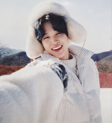 #JIMIN #BTS #winterpackage2021 Bts Winter Package, Bts Winter, Photo Box, Bts Aesthetic, Mini Photo, Park Jimin Bts, Album Bts, Clueless, Boy Scouts