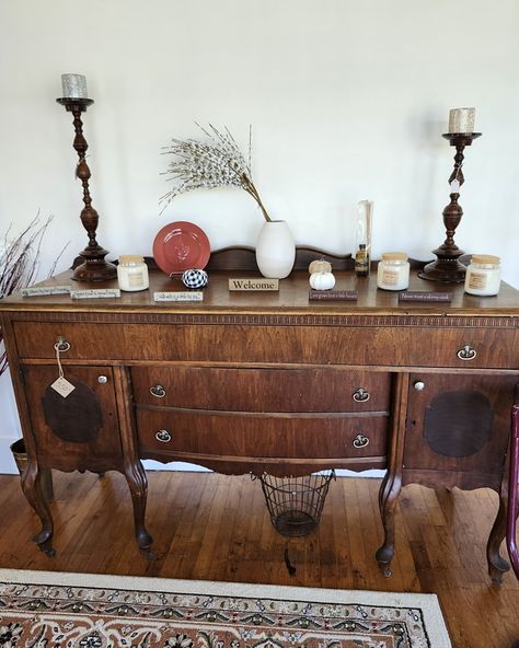 Eclectic dining table