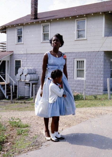 Asheville NC, late 1950s Sarah Rector, Vintage Black Glamour, Black Photography, Black Hollywood, Black Femininity, Black Families, African Diaspora, Photo Vintage, Asheville Nc