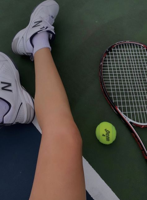 All Rounder Aesthetic, Sports Aesthetics, Aesthetic Tennis, Golf Aesthetic, Tennis Lifestyle, Project 2025, Tennis Aesthetic, Tennis Life, Confident Women