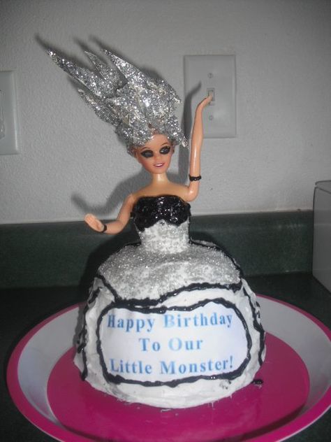 Lady Gaga Cake love, love, love this!! For my 30th?? Lady Gaga Party Decorations, Cake Like Lady Gaga, Lady Gaga Cake, Lady Gaga Birthday, Applause Lady Gaga, Lady Gaga Whisper, Lady Gaga Memes, Love Love Love, Love Love