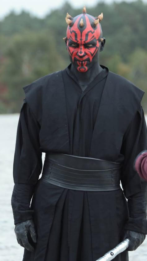 Darth Maul Cosplay, Darth Maul Makeup, Bald Costume Ideas, Sith Lord Costume, Darth Maul Costume, Sith Cosplay, Sith Costume, Disfraz Star Wars, Mandalorian Cosplay