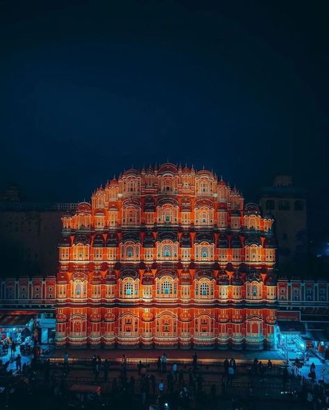 Hawamahal Jaipur Photography, Jaipur Aesthetic, Hawa Mahal Jaipur, Diwali Light, Teej Festival, Jaipur Travel, Hawa Mahal, Pretty View, Wallpaper Lyrics