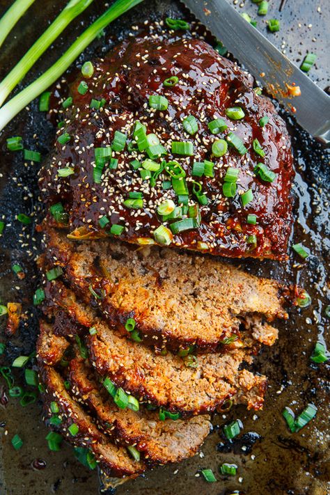 Korean Kimchi Meatloaf Irish Meatloaf, Kimchi Meatloaf, Korean Meatloaf, Koreansk Mad, Tasty Meatloaf Recipe, Closet Cooking, Delicious Meatloaf, Korean Kimchi, Kimchi Recipe