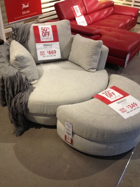 Strandmon Ikea, Reading Place, Comfy Furniture, Round Couch, Round Swivel Chair, Round Living Room, Reclining Chairs, Snuggle Chairs, Comfy Chairs