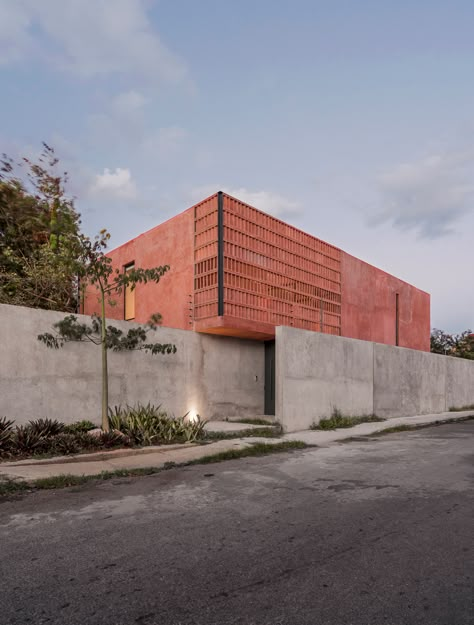 Gallery of Bugambilias House / Taller Mexicano de Arquitectura - 23 Minimal Architecture, Tropical Architecture, Brick Architecture, Architecture Building Design, Concrete House, Facade Architecture, House Architecture Design, Facade Design, Facade House