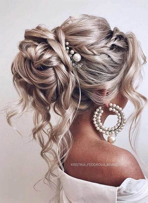 Medium Length Updo, Bridal Hair Updo, Quince Hairstyles, Long Hair Wedding Styles, Wedding Hair Inspiration, 4c Hair, Hair Wedding, Wedding Hairstyles Updo, Smokey Eyes