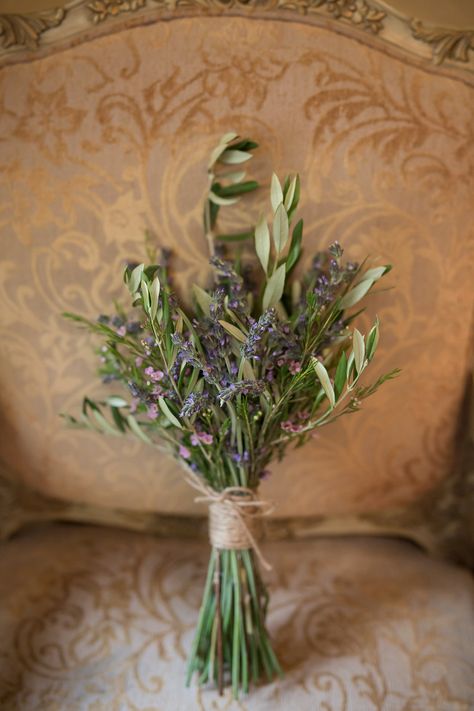 Lavender And Sage Flower Bouquet, Lavender And Fern Bouquet, Olive Lavender Wedding, Rosemary Flower Bouquet, Olive Green Flower Bouquet, French Flower Bouquet, Olive Tree Bouquet, Olive Branch Bouquet Wedding, Olive Bouquet Wedding