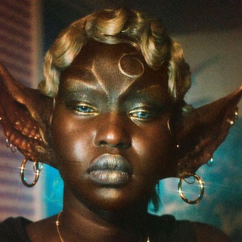 @expo156 on Instagram: “🛸🛸🛸 Fantastic collab between @petrafcollins & @isamayaffrench with @awengchuol  Via @petrafcollins” Petra Collins Photography, Aweng Chuol, Petra Collins, Black Fairy, Art Reference Photos, Drawing Inspiration, Makeup Inspiration, Character Inspiration, Poker