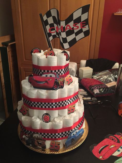 Pixar Cars Themed Diaper Cake for Baby shower ☺️ Disney Diaper Cake, Baby Shower Desserts Boy, Baby Shower Sweets, Elephant Baby Shower Theme, Ideas Baby Shower, Baby Shower Cakes For Boys, Disney Baby Shower, Shower Desserts, Baby Shower Gift Basket