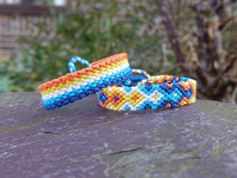 Pride Flag Bracelet Pattern, Aroace Bracelet, Arrowhead Friendship Bracelet, Arrowhead Bracelet, String Bracelet Patterns, Lgbtqia Pride, Purple Weave, Pride Jewellery, Pride Bracelet