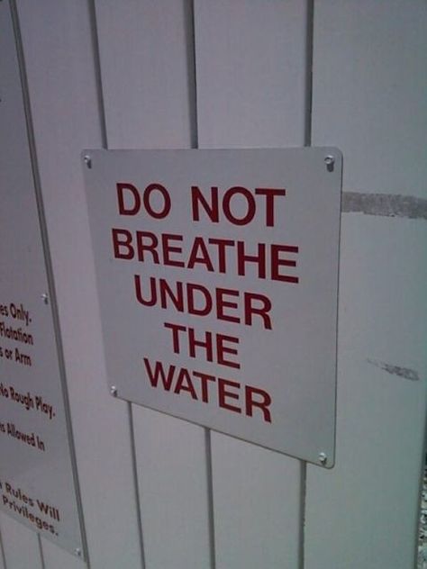 (via) Funny Sign Fails, Captain Obvious, Pool Signs, Epic Fails Funny, Peace Quotes, Fun Quizzes, Funny Signs, A Sign, Funny People