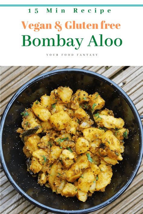 Aloo Sabzi Recipe, Bombay Potato Recipe, Potato Curry Recipe, Bombay Potatoes, Food Potatoes, Fresh Potato, Dried Potatoes, Vegetarian Soup Recipes, Indian Bread