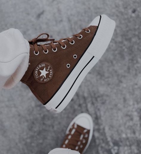 Cute Converse Shoes, O J Simpson, Converse Aesthetic, Cute Converse, Trendy Shoes Sneakers, Preppy Shoes, Shoe Wishlist, Cute Nike Shoes, Cute Sneakers