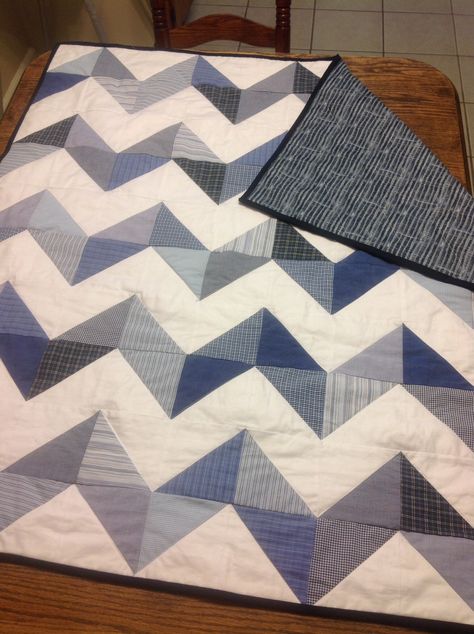 Baby Boy Chevron Quilt - Made from Recycled 100% cotton men's shirts. Mens Quilts, Boys Quilt Patterns, Quilt Shirt, Baby Patchwork Quilt, Half Square Triangle Quilts, Plaid Quilt, Quilt Care, Baby Boy Quilts, Denim Quilt