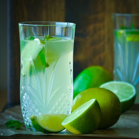 Egyptian Limeade, Mint Limeade Recipe, Egyptian Foods, Mint Limeade, Crisp Chicken, Fancy Kitchen, Limeade Recipe, Mint Sugar, Fancy Kitchens