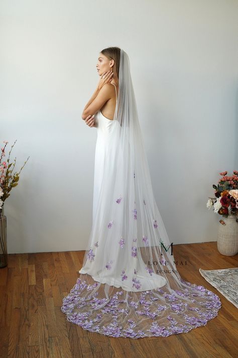 Wedding Dresses With Lavender Accents, Lilac Wedding Veil, Lavender Wedding Veil, Light Purple Wedding Dress Bride, Lavender Dress Wedding, Colorful Veil, Lilac Wedding Dress, Purple And White Dress, Lavender Weddings