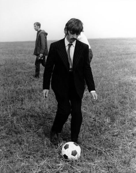 Ringo playing soccer Football Music, Beatles Rare, Richard Starkey, The Beatles Ringo, Beatles Ringo, Magical Mystery Tour, Beatles George, With The Beatles, Strawberry Fields Forever