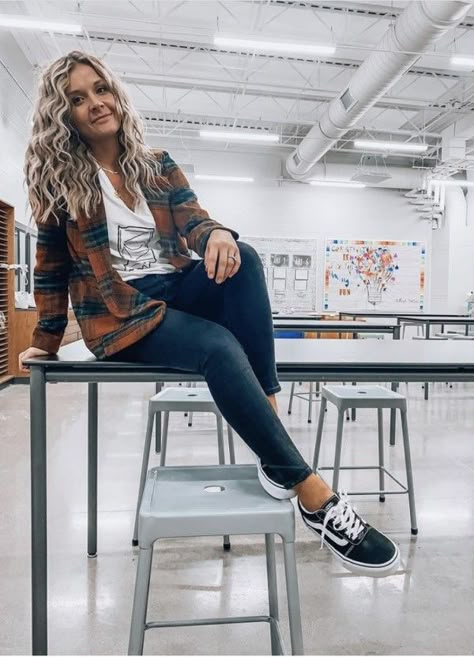 The Best Spring Teacher Outfits for 2021 | Chaylor & Mads Jeans Outfit For Teachers Casual Fridays, Teacher Converse Outfit, Comfortable Teaching Outfits, How To Wear Teacher Shirts, Casual Outfit Teacher, Teacher Outfit With Jeans, Teacher Clothes Ideas, Professional Outfits With Jeans, Teacher Jeans Day Outfit Winter