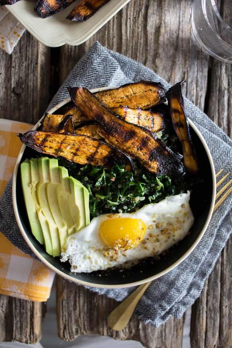 Crispy Eggplant Bacon Breakfast Bowl - This Mess is Ours Eggplant Breakfast, Eggplant Bowl, Breakfast Bowl Healthy, Eggplant Cutlets, Eggplant Bacon, Health Bowls, Bacon Brunch, Cookies Banane, Massaged Kale Salad