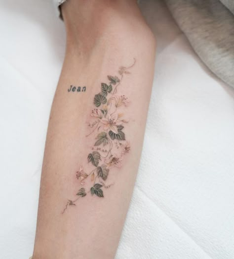 𝐄𝐯𝐚 𝐤𝐫𝐛𝐝𝐤 | Ivy & Lily Done @atelier.eva | Instagram Lily And Ivy Tattoo, Dainty Ivy Tattoo, Taylor Swift Ivy Tattoo, Ivy Name Tattoo, Ivy Name, Tattoo Future, Flowers Reference, Swift Tattoo, Ornamental Tattoos