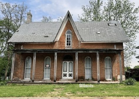 Gothic Revival House Plans, Gothic Revival Cottage, Cheap Old Houses, Gothic Revival House, Historic Homes For Sale, Cheap Houses, Gothic Revival, Old Farm Houses, Modular Homes