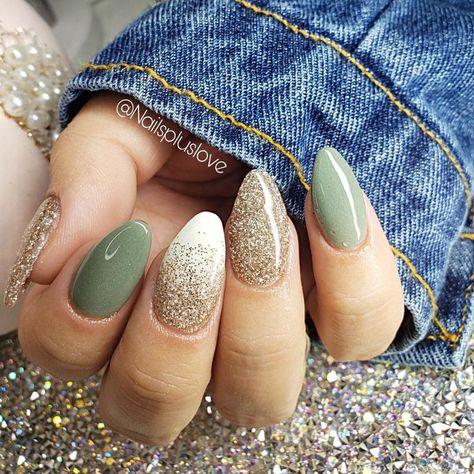 Gold Nail Designs, Nails Silver, Green Nail Designs, Nails Homecoming, Her Nails, Nails White, Homecoming Nails, Silver Nails, Dipped Nails