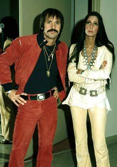 sonny and cher on Pinterest | Farrah Fawcett, Bob Mackie and Comedy Sonny And Cher Costumes, 70s Couple Costume, Cher Costume Halloween, 70s Couple, Cher 70s, Cher Fashion, Cher Looks, Cher Costume, Cher And Sonny