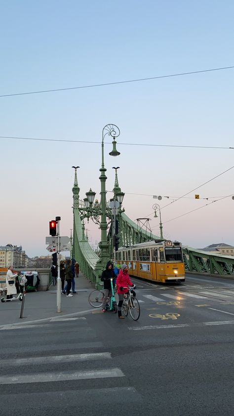 Trams city budapest aesthetic European Street Aesthetic, Summer In Budapest, Interailing Aesthetic, Budapest Hungary Photography, Aesthetic Budapest, Budapest Hungary Aesthetic, Budapest Summer, Hungary Aesthetic, Budapest Aesthetic